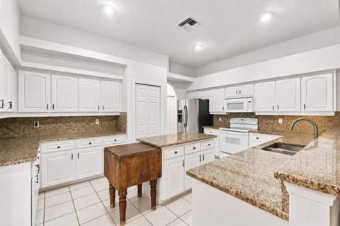 1518 Fishing Lake Drive, Odessa FL - photo 9 of 64