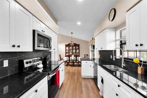 122 Dogwood Drive Circle, Ocala FL - photo 8 of 25