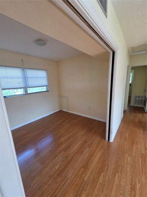 350 N Levis Avenue, Tarpon Springs FL - photo 15 of 47