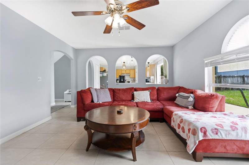 4 bedroom Single Family Residence at 10304 River Bream Drive, Boyette Creek Ph 1, Riverview — photo 4