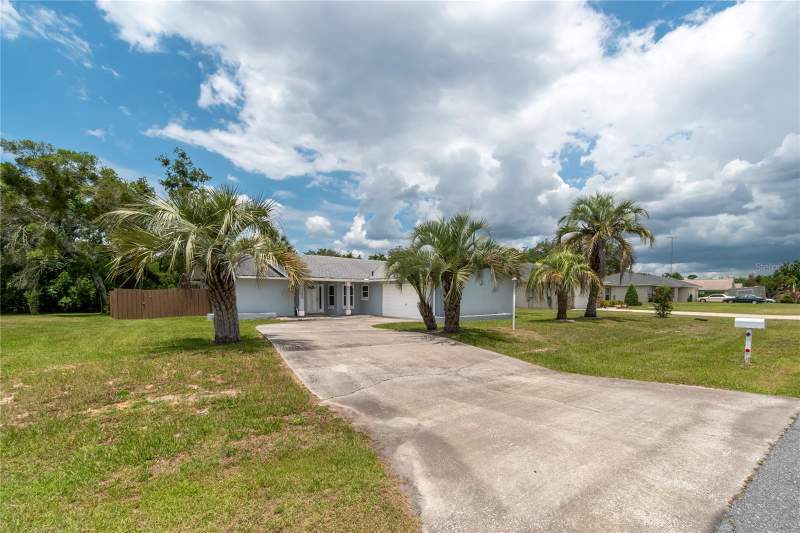 3 bedroom Single Family Residence at 14650 SW 29th Avenue Road, Marion Oaks Un 03, Ocala — photo 2