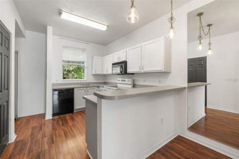 3970 SW 20th Avenue #904, Gainesville FL - photo 7 of 23