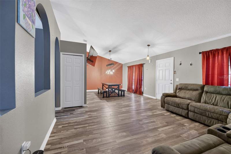 4 bedroom Single Family Residence at 20390 SW 57th Street, Rainbow Acres Un 04 02 & 03, Dunnellon — photo 5