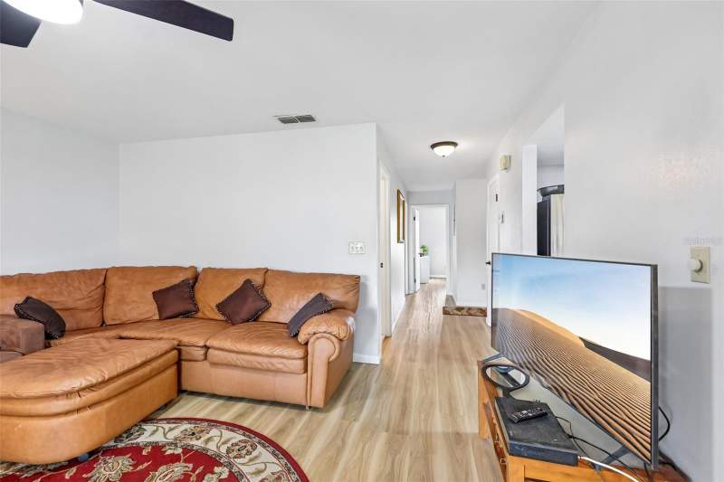 2 bedroom Condominium at 548 Fairways Drive #B, Silver Springs Shores Unit 04, Ocala — photo 5