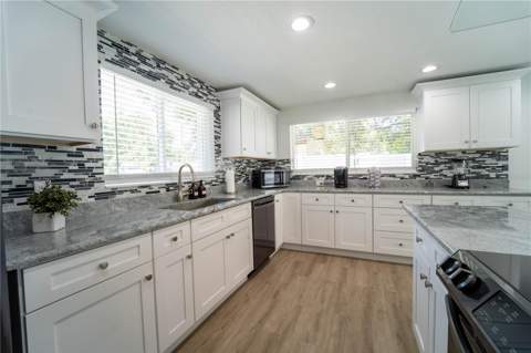 39352 County Road 54, Zephyrhills FL - photo 14 of 52