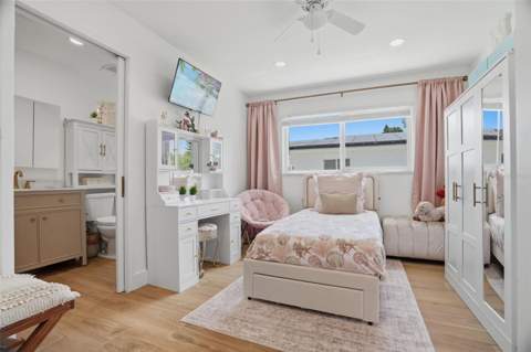 1819 Maryland Avenue, St Petersburg FL - photo 12 of 29