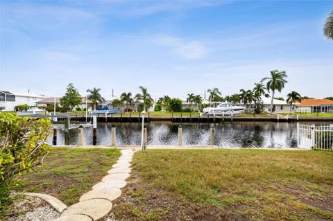 918 Cimarron Drive, Punta Gorda FL - photo 18 of 77