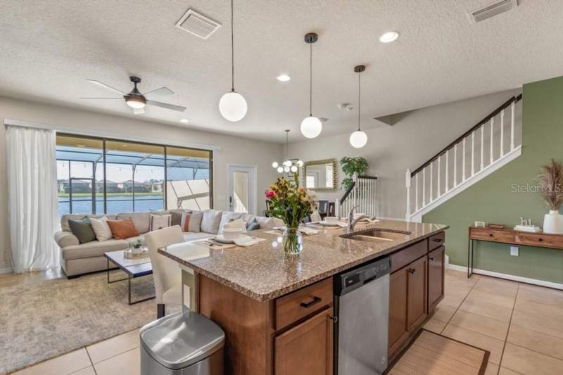 5 bedroom Townhouse at 8838 Geneve Court, Windsor At Westside Ph 2B, Kissimmee — photo 4