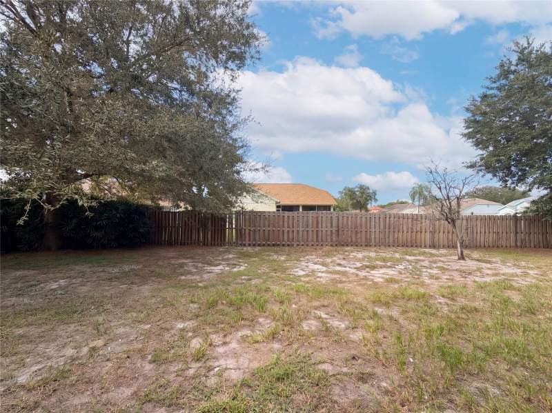 4 bedroom Single Family Residence at 9703 Glenpointe Drive, Riverglen Unit 1, Riverview — photo 5