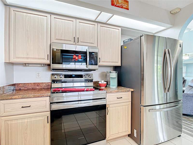 3 bedroom Single Family Residence at 18790 Countryman Avenue, Port Charlotte Sec 037, Port Charlotte — photo 4