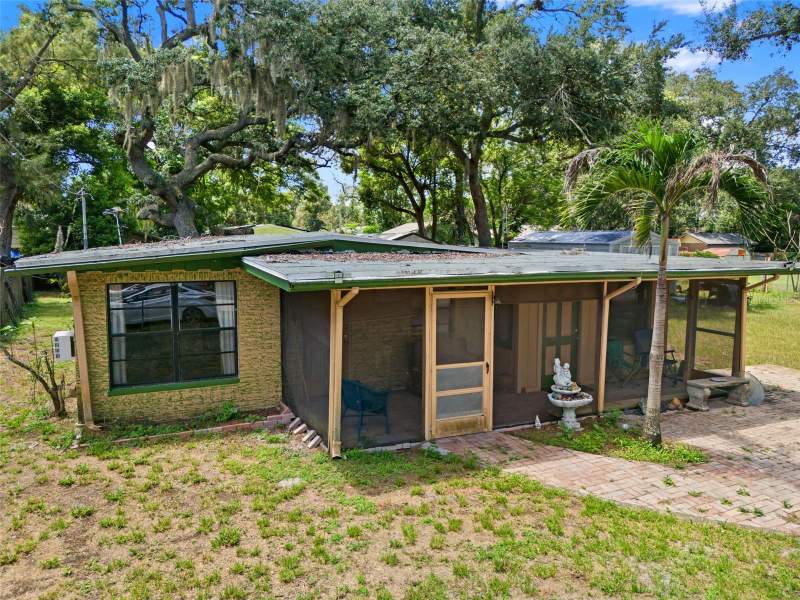 2 bedroom Single Family Residence at 133 E 145th Avenue, Tampa, Tampa — photo 4
