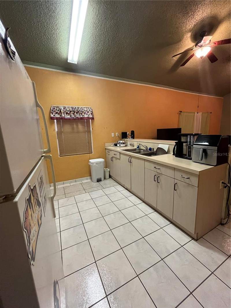 3 bedroom Single Family Residence at 306 Aylesbury Court, Poinciana Village 2 Nbhd 3, Kissimmee — photo 4