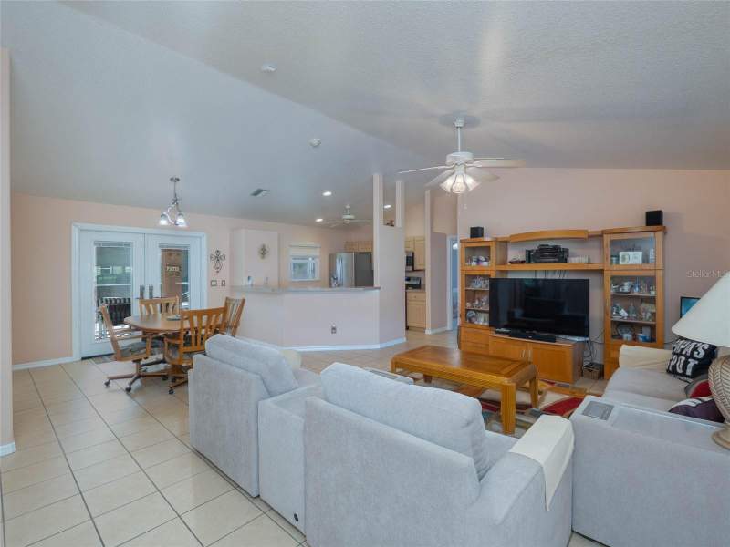 3 bedroom Single Family Residence at 5586 Galambos Street, Port Charlotte Sub 30, North Port — photo 4