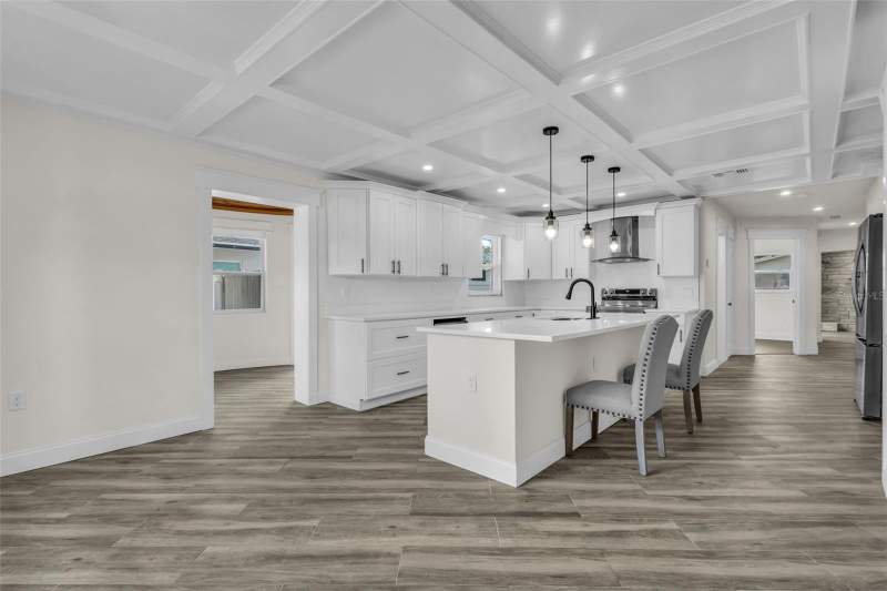 4 bedroom Single Family Residence at 1810 Maryland Avenue, Shoreacres Center, St Petersburg — photo 4