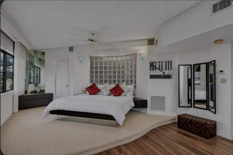 1 bedroom Condominium at 602 LIME AVENUE #203, CAMELOT OAKS CONDO, CLEARWATER — photo 2