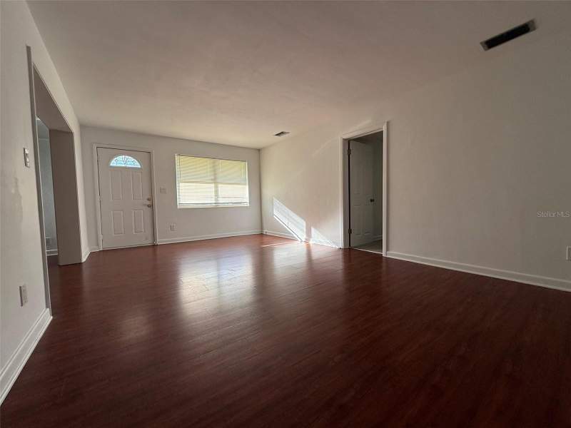 3 bedroom Single Family Residence at 536 NE 12th Court, Sperry Heights, Gainesville — photo 4