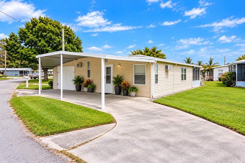 1405 WESTLAND DR home for sale in Tavares Mobile Home Estates Homes for Sale: 4 Homes, From $123K