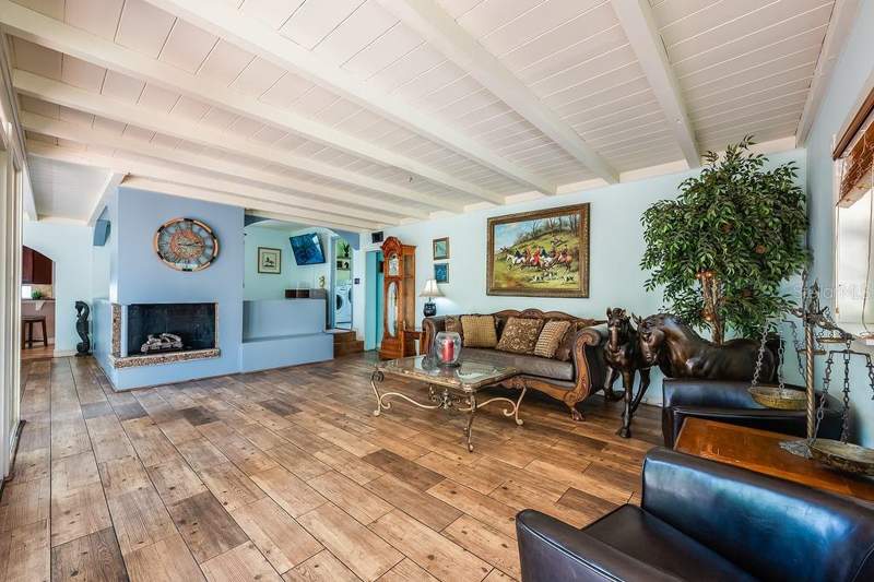 4 bedroom Single Family Residence at 1835 Oak Lane, Lake Sue Park, Orlando — photo 4