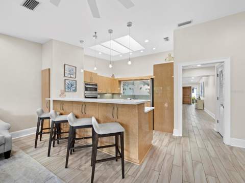 2352 Harbour Oaks Drive, Longboat Key FL - photo 14 of 59