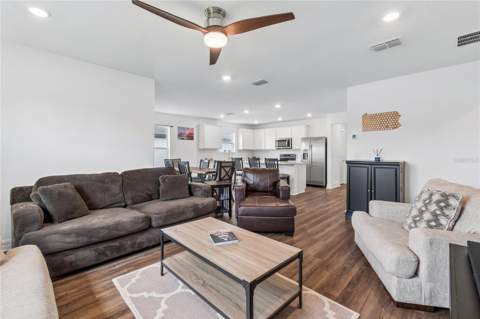 3883 Capri Coast Drive, Plant City FL - photo 18 of 96