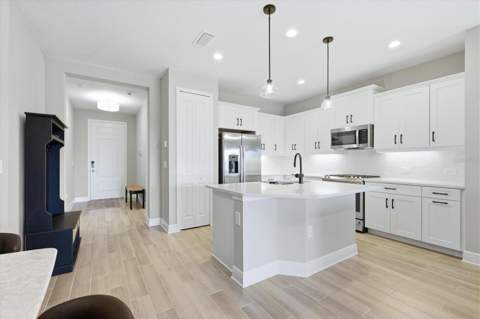 2321 Blue Mahoe Lane, Sarasota FL - photo 16 of 46