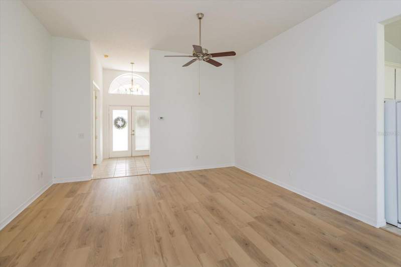 3 bedroom Single Family Residence at 931 Vindale Road, Tavares Imperial Village Sub, Tavares — photo 4