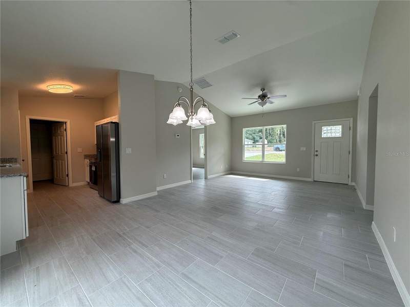 3 bedroom Single Family Residence at 13 Locust Run, Silver Springs Shores Unit 34, Ocala — photo 2
