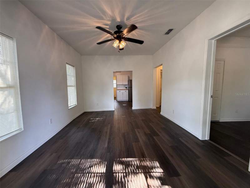 3 bedroom Single Family Residence at 1210 E 32nd Avenue, Buffalo Park 2nd Add, Tampa — photo 2