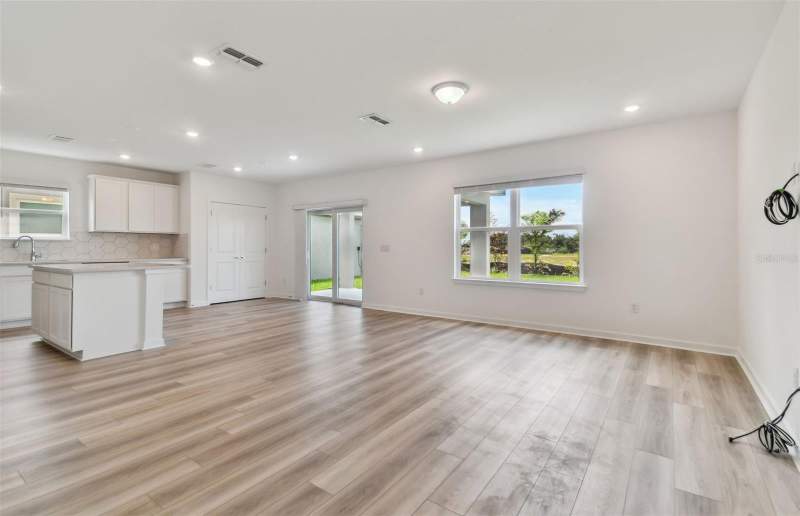 5 bedroom Single Family Residence at 6820 Heritage Harvest Drive, Vidas Way, Wesley Chapel — photo 3