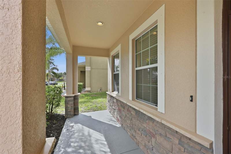 4 bedroom Single Family Residence at 10811 Kirkwall Port Drive, Ayersworth Glen, Wimauma — photo 3