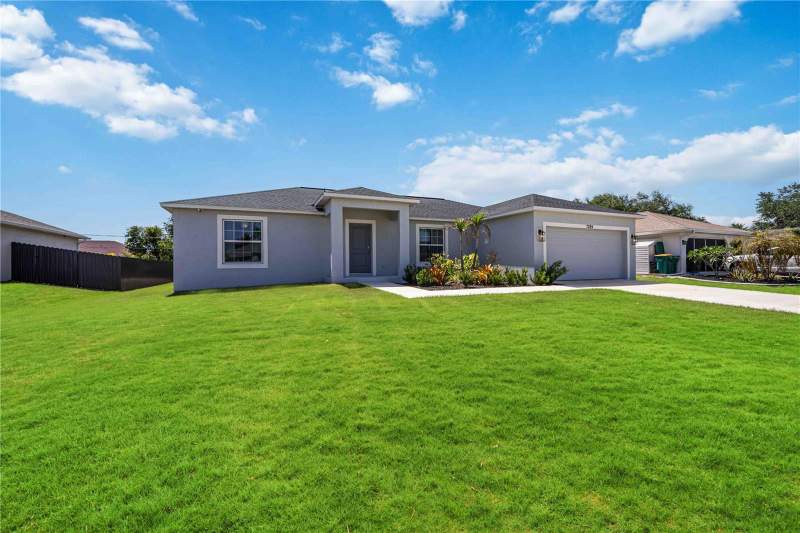 3 bedroom Single Family Residence at 7089 Plantation Street, Port Charlotte Sec 065, Englewood — photo 2