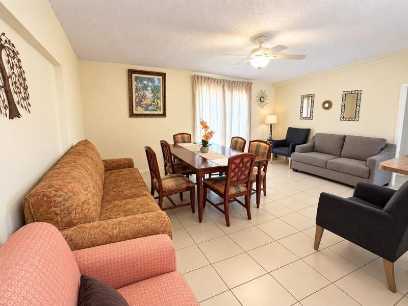 4 bedroom Single Family Residence at 6233 Oakcrest Circle, Pine Ridge Estates, Orlando — photo 2