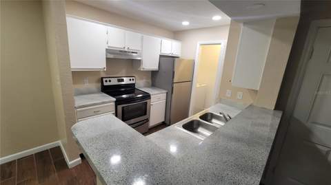 5600 Devonbriar Way #N202, Orlando FL - photo 12 of 43