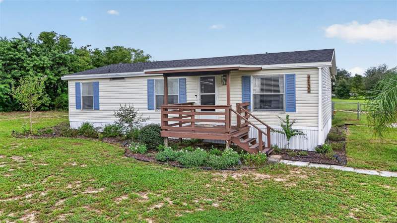 3 bedroom Manufactured Home at 4030 Rolling Hills Court, Rolling Hills, Lake Wales — photo 2