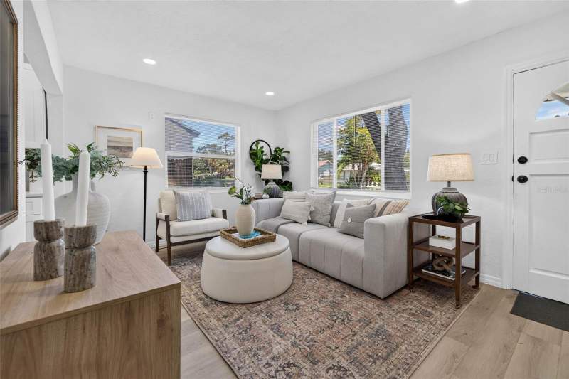 3 bedroom Single Family Residence at 4110 3rd Avenue, Halls Central Ave 3, St Petersburg — photo 5