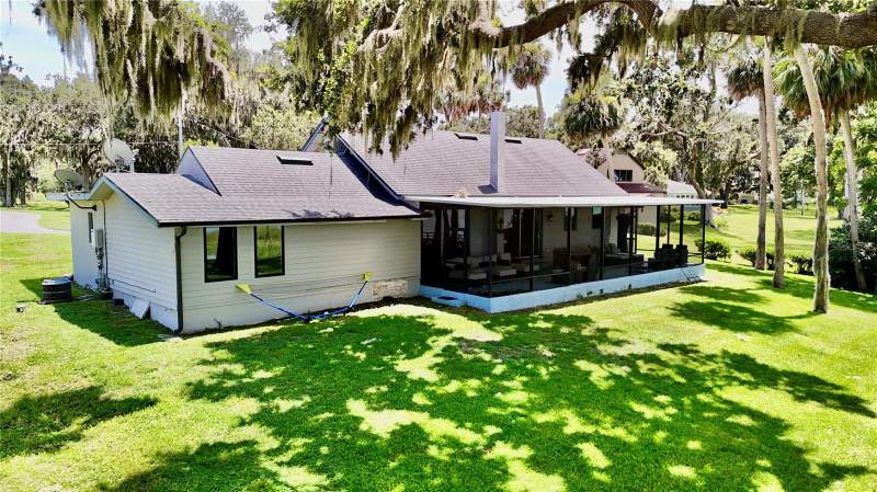 3 bedroom Single Family Residence at 416 Hancock Road, Acreage, Leesburg — photo 3