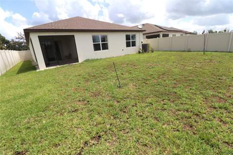 4006 Capri Coast Drive, Plant City FL - photo 23 of 37