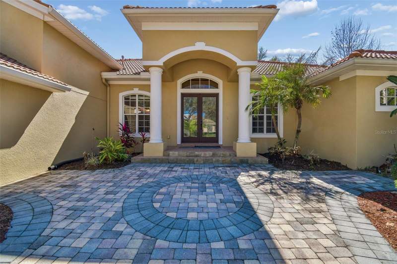 4 bedroom Single Family Residence at 614 Vintage Way, Vineyards, Brandon — photo 2