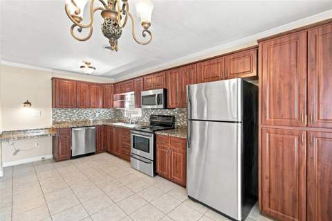 805 W Braddock Street, Tampa FL - photo 9 of 32