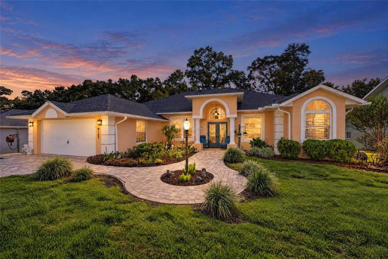 3 bedroom Single Family Residence at 9147 SW 193rd Circle, Rainbow Spgs Country Club Estate, Dunnellon — photo 2