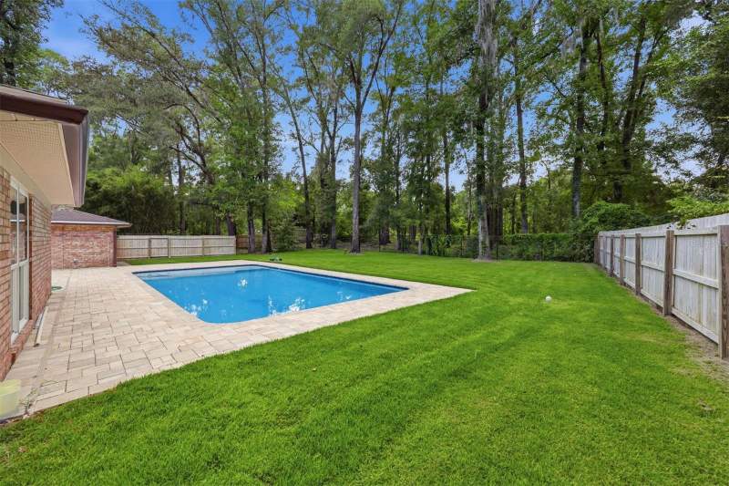 5 bedroom Single Family Residence at 226 SW 80th Boulevard, Sunningdale, Gainesville — photo 3