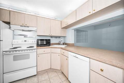 3232 Lake Pine Way #C1, Tarpon Springs FL - photo 6 of 29