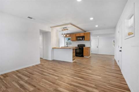6146 Dahlia Drive, Orlando FL - photo 6 of 27