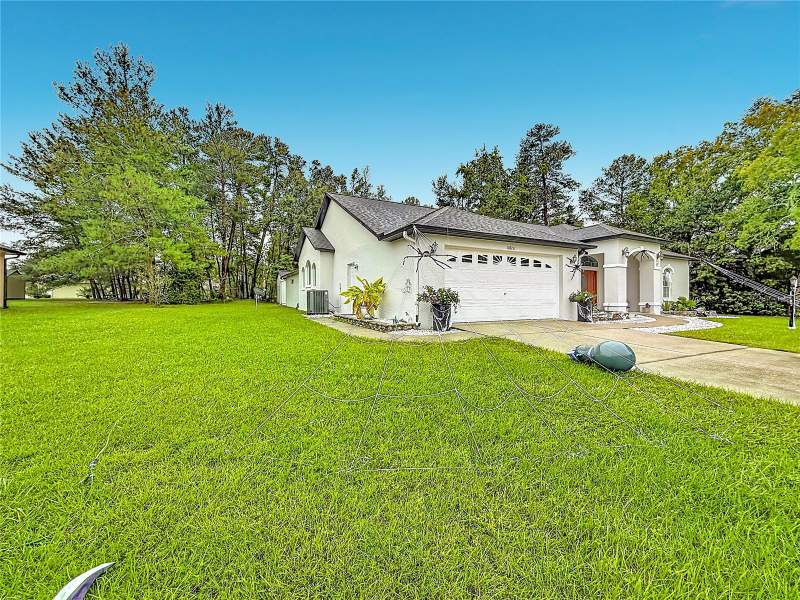 4 bedroom Single Family Residence at 10851 SW 53rd Circle, Kingsland Country Estate, Ocala — photo 4