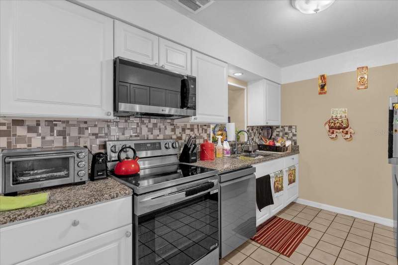 4 bedroom Single Family Residence at 3620 WESTGATE ROAD, PINE RIDGE ESTATES, ORLANDO — photo 4