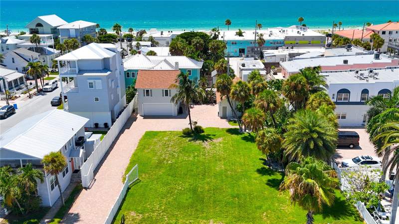 702 PASS A GRILLE WAY home for sale in Morey Beach