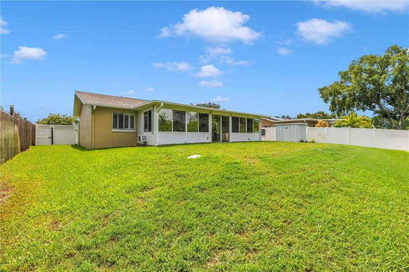 3 bedroom Single Family Residence at 5812 16th Lane, Twin Lakes 3rd Add, St Petersburg — photo 5