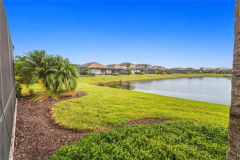 4719 Winsome Way, Lakewood Ranch FL - photo 24 of 84