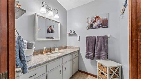 6352 Butternut Drive, Lakeland FL - photo 21 of 54