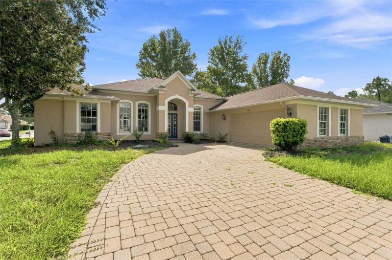 4 bedroom Single Family Residence at 5598 Thorngrove Way, Sterling Hill Ph 1B, Spring Hill — photo 2